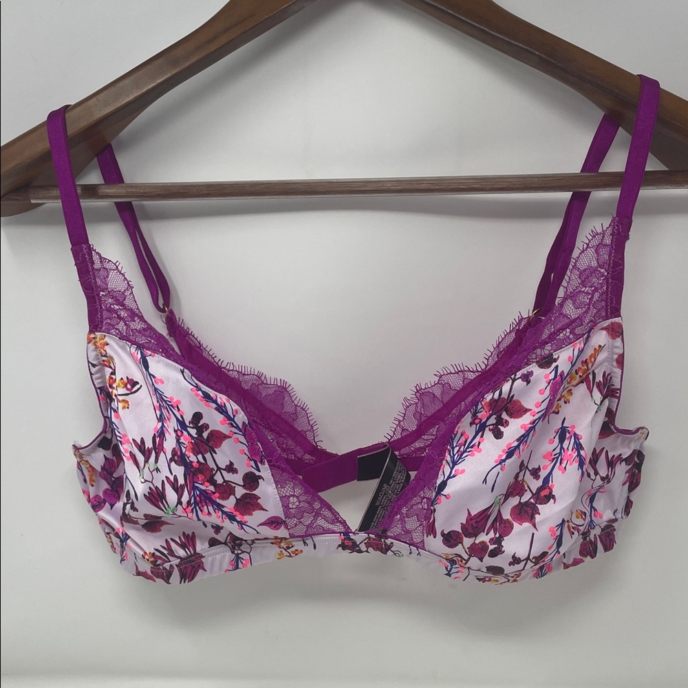 Victoria’s Secret Floral Lace Bralette Size Large Excellent Condition